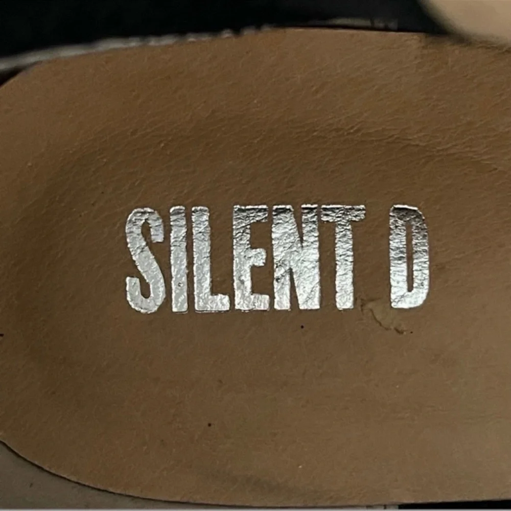 Silent D OHMY Modern Platform Wedge Bootie Sneaker Antique Gold Honeycomb Sz 41 - Picture 11 of 13